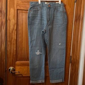 Women’s Light Blue Distressed Jeans